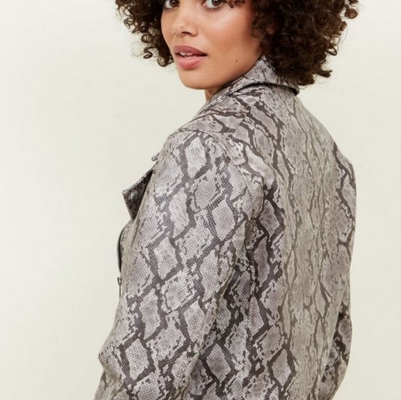 Frank Lyman Design Jackets & Blazers - Frank Lyman - jacket